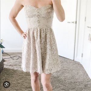 Aritzia lace strapless dress - black